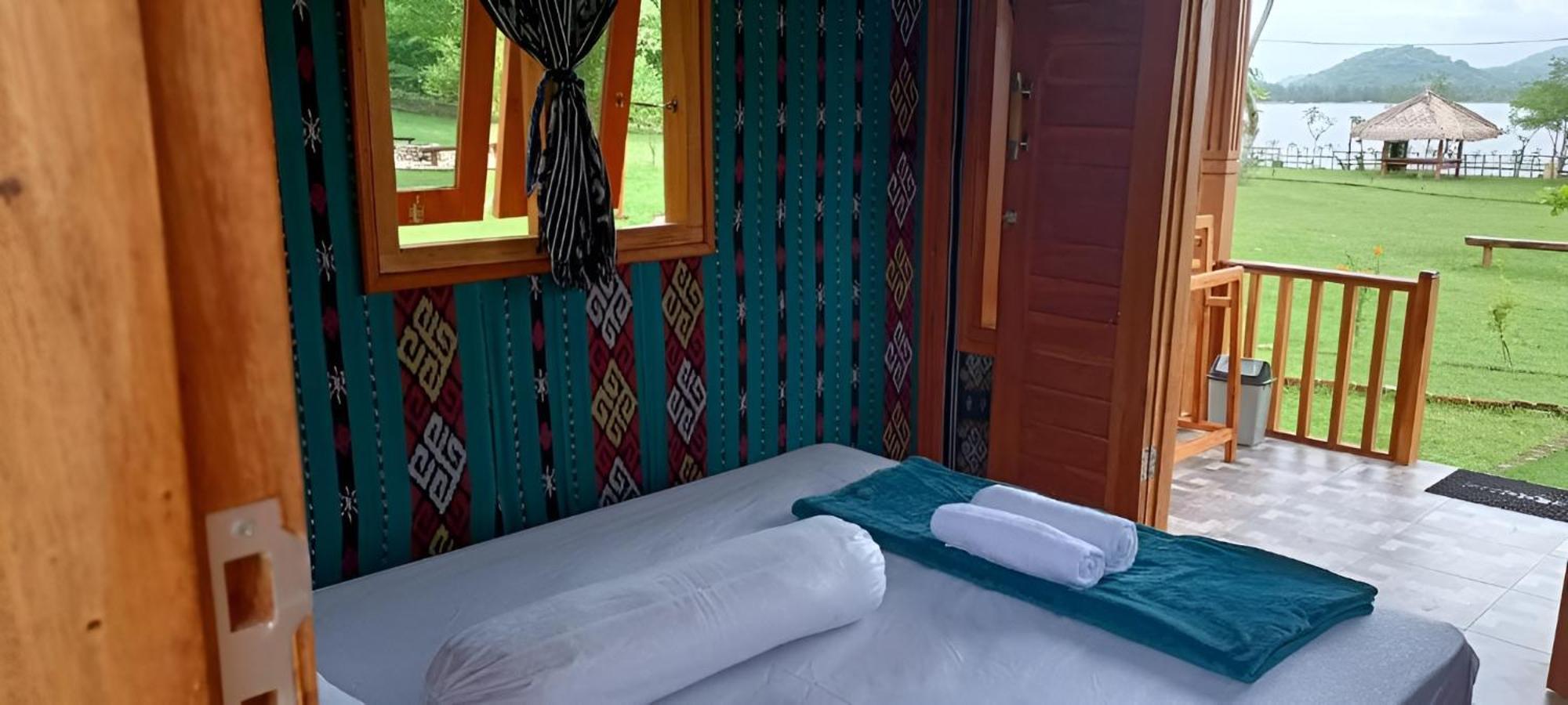 Beach Camp Lombok Sekotong Exterior foto